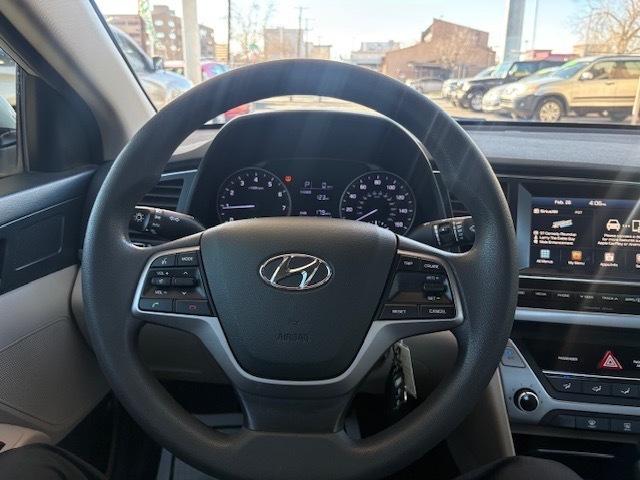 Hyundai Elantra  2017