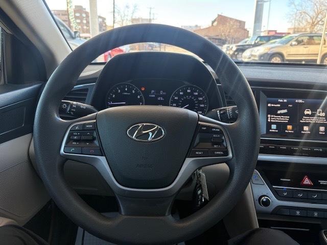 Hyundai Elantra  2017