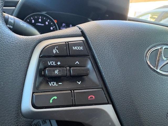 Hyundai Elantra  2017