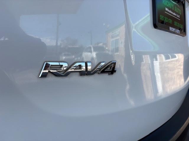 Toyota RAV4 XLE AWD 2014