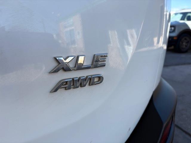 Toyota RAV4 XLE AWD 2014