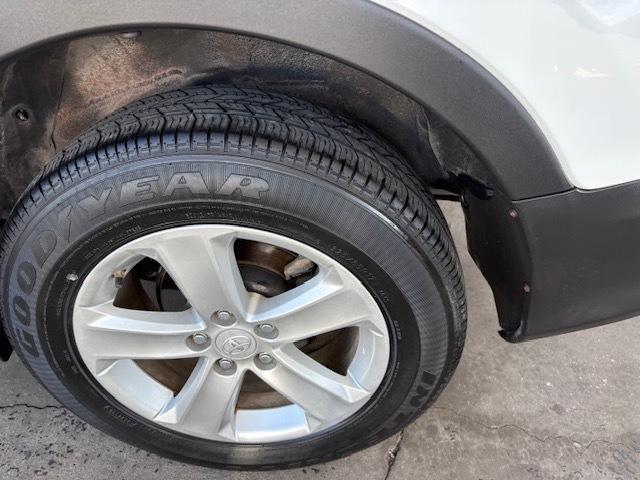 Toyota RAV4 XLE AWD 2014