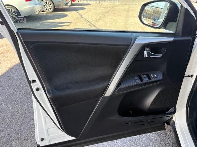 Toyota RAV4 XLE AWD 2014