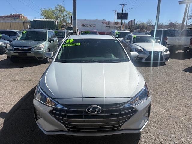 Hyundai Elantra SEL 2019