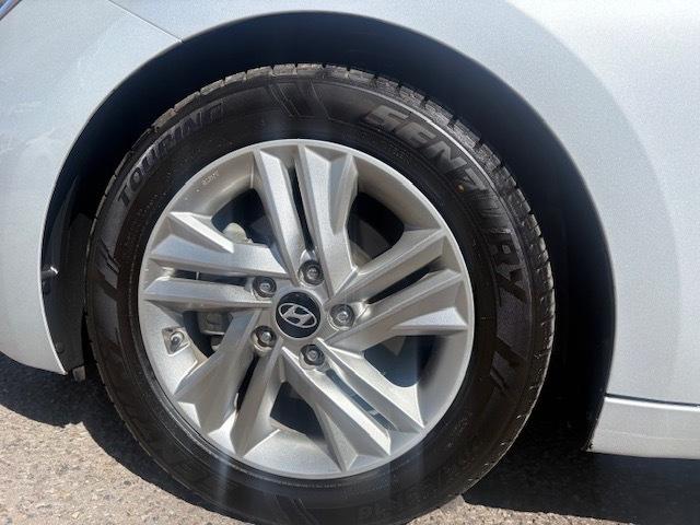 Hyundai Elantra SEL 2019