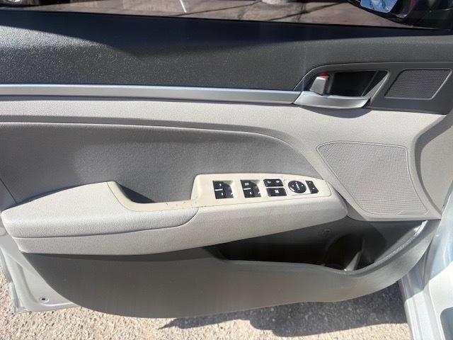 Hyundai Elantra SEL 2019