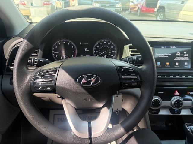 Hyundai Elantra SEL 2019