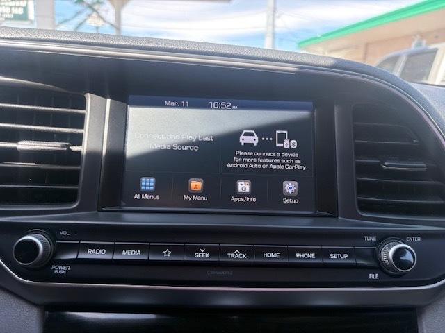 Hyundai Elantra SEL 2019