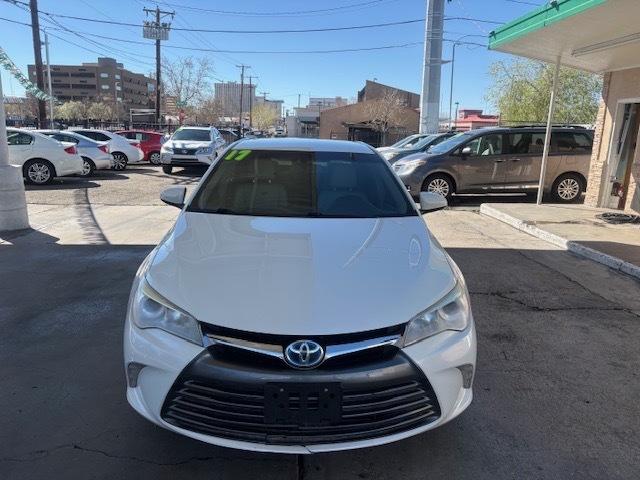 Toyota Camry Hybrid SE 2017