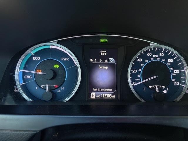 Toyota Camry Hybrid SE 2017