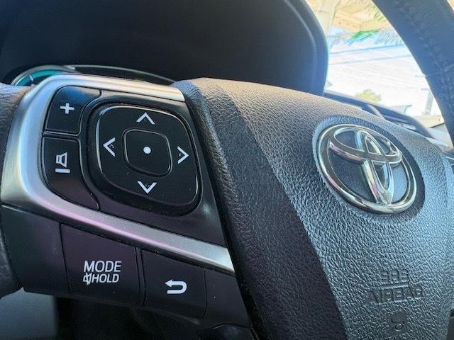 Toyota Camry Hybrid SE 2017