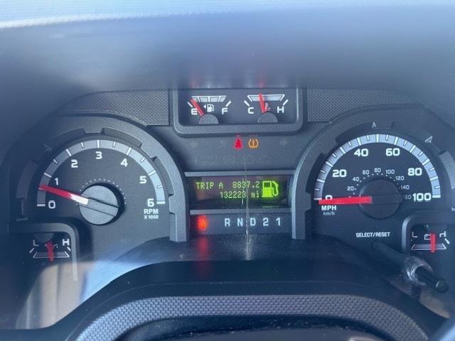 Ford Econoline E-350 XL Super Duty 2009