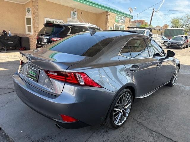 Lexus IS 250 RWD 2015