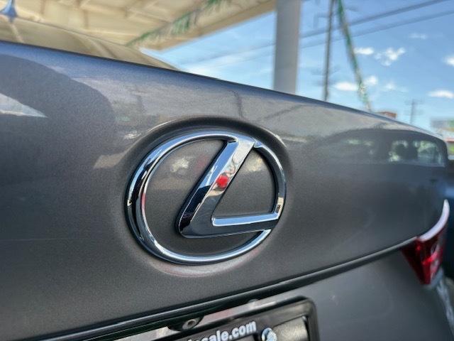 Lexus IS 250 RWD 2015