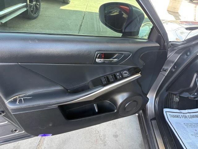 Lexus IS 250 RWD 2015