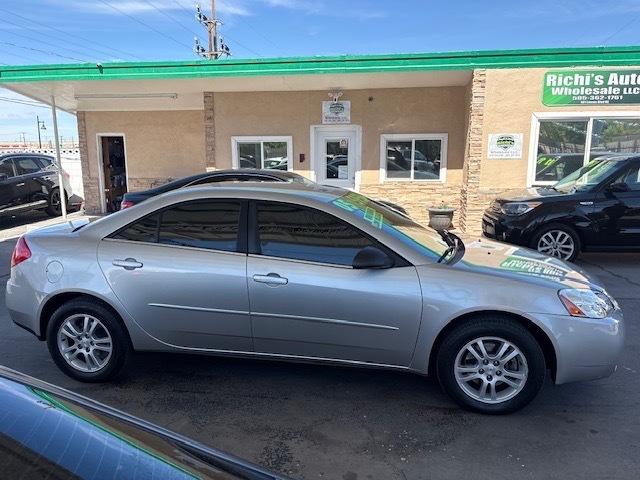 Pontiac G6 Base 2005