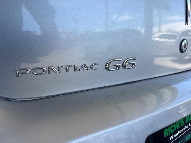 Pontiac G6 Base 2005