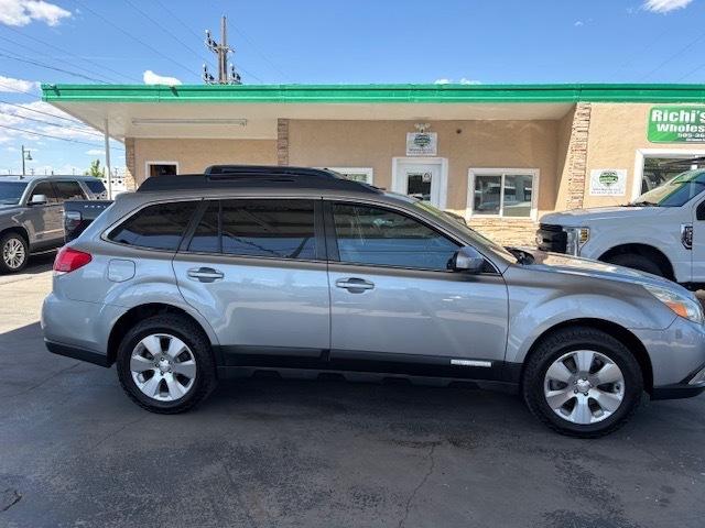 Subaru Outback 3.6R Limited 2011