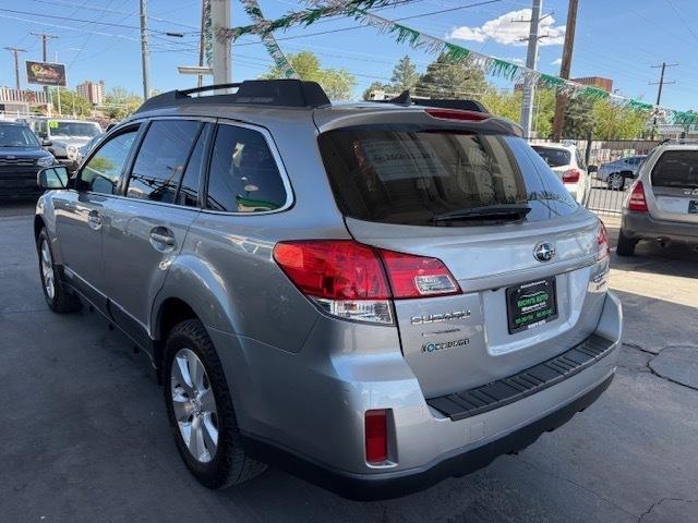 Subaru Outback 3.6R Limited 2011