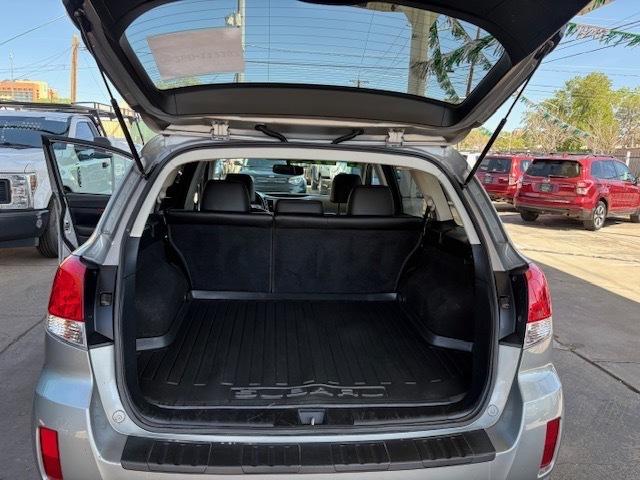 Subaru Outback 3.6R Limited 2011