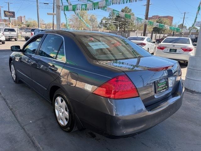Honda Accord LX sedan AT 2007