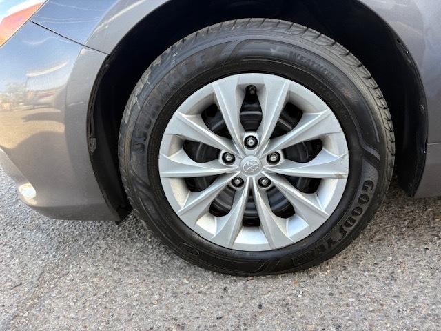 Toyota Camry LE 2016