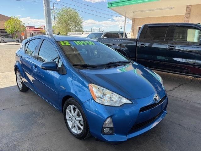 Toyota Prius c Four 2012
