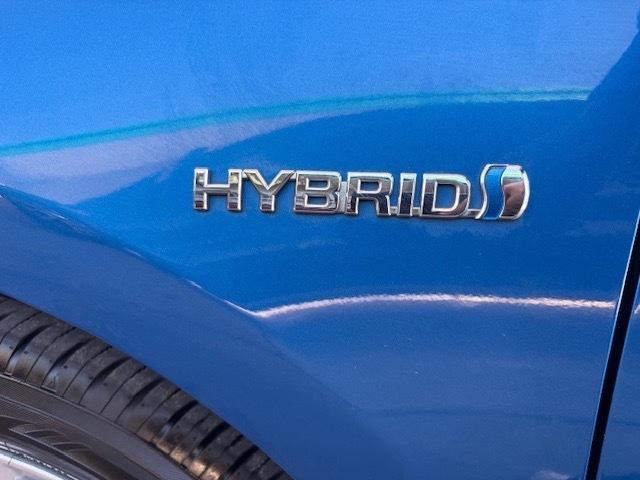 Toyota Prius c Four 2012