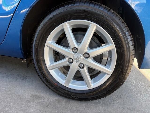 Toyota Prius c Four 2012