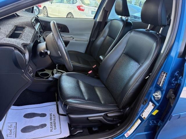 Toyota Prius c Four 2012