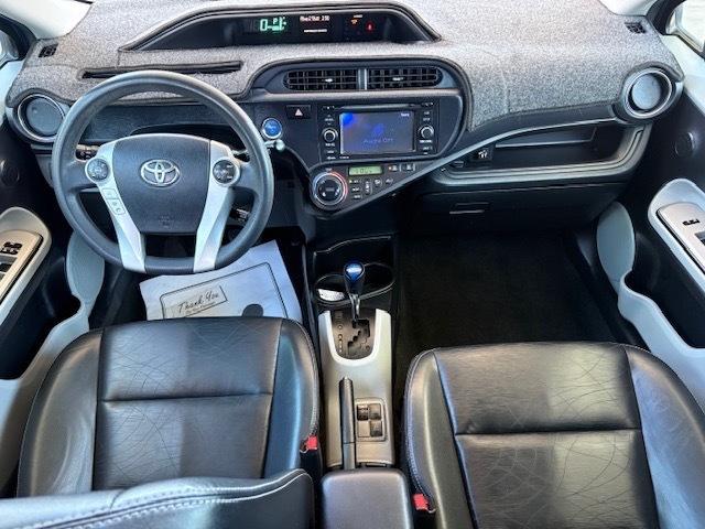 Toyota Prius c Four 2012