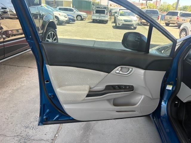 Honda Civic LX sedan 2013