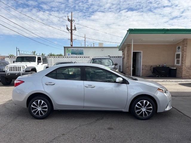 Toyota Corolla LE 2015