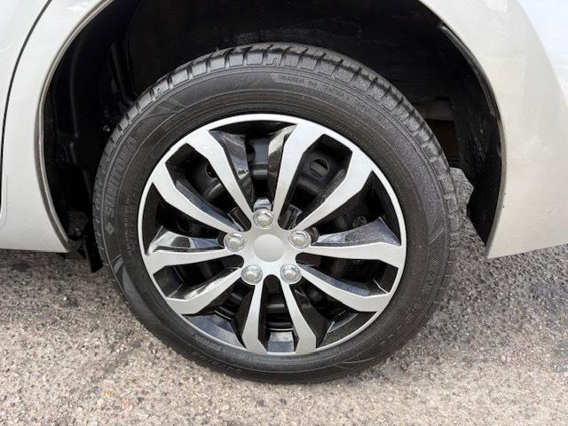 Toyota Corolla LE 2015