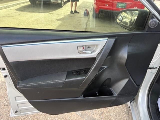 Toyota Corolla LE 2015
