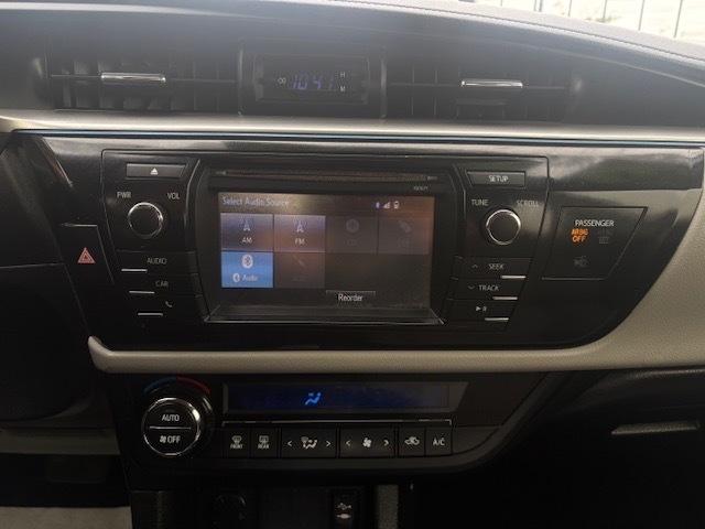 Toyota Corolla LE 2015