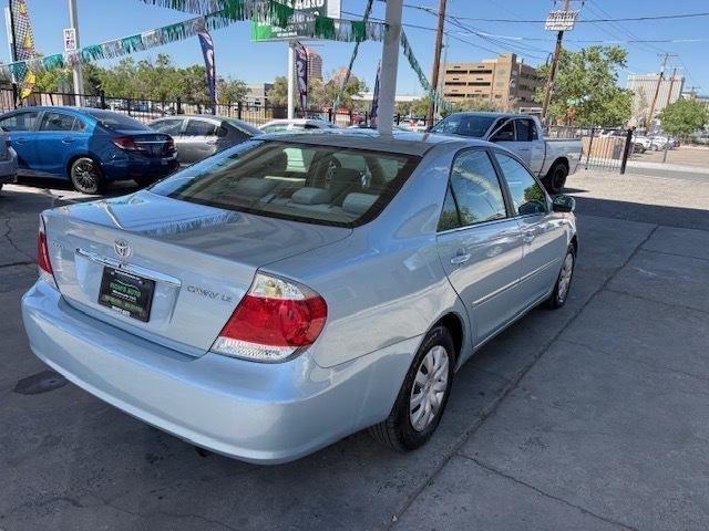 Toyota Camry LE 2005