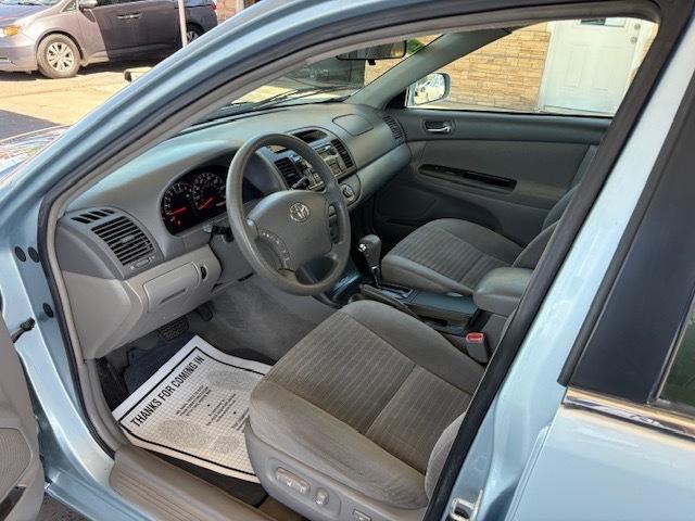 Toyota Camry LE 2005