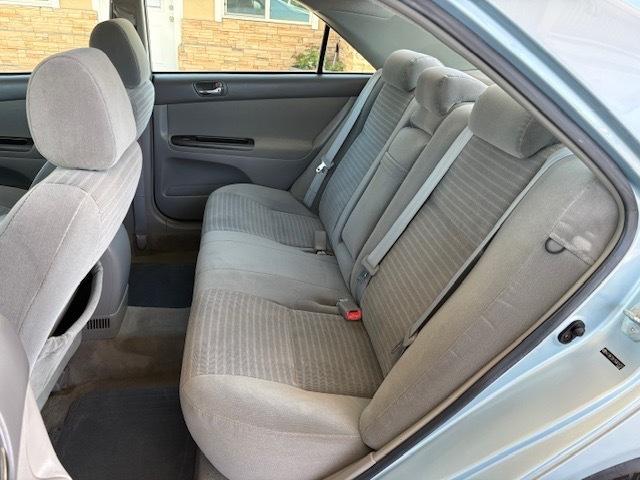 Toyota Camry LE 2005
