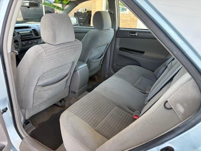 Toyota Camry LE 2005