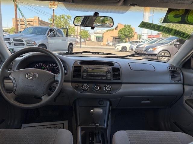 Toyota Camry LE 2005