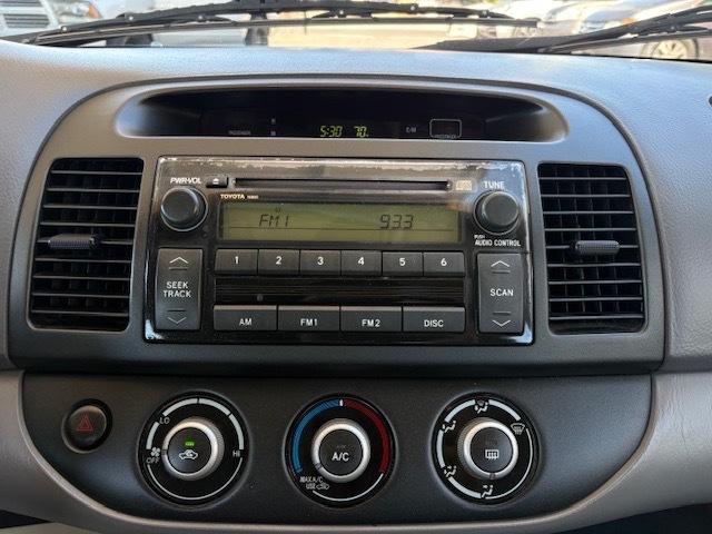 Toyota Camry LE 2005