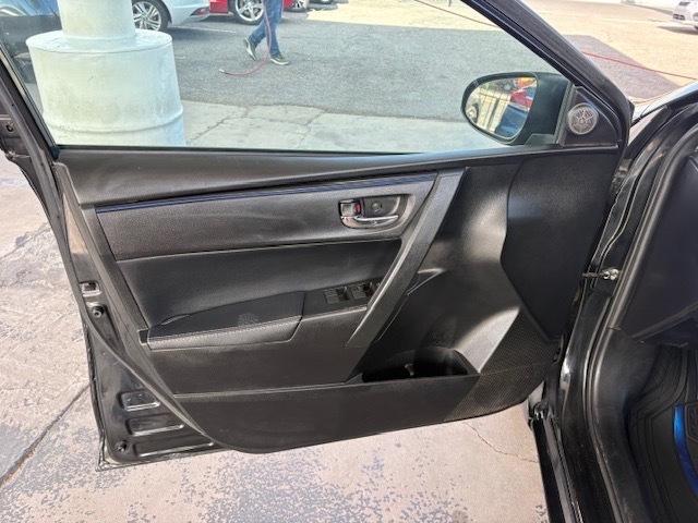 Toyota Corolla SE 2017