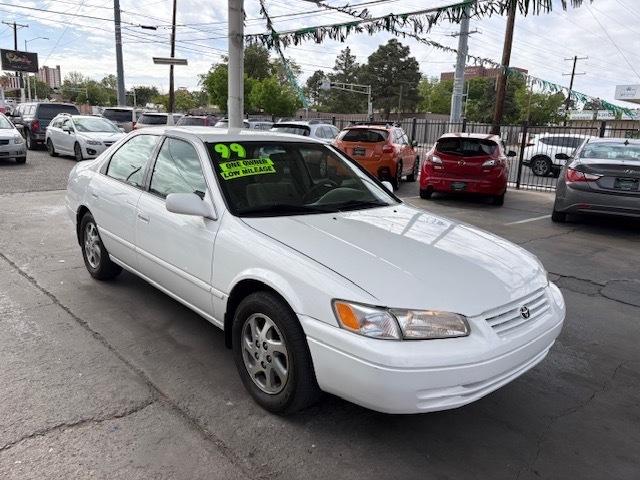 Toyota Camry  1999