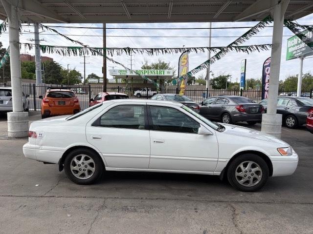 Toyota Camry  1999