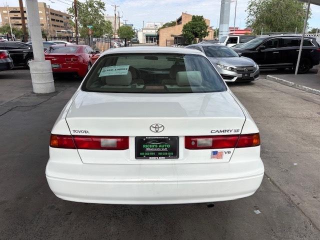 Toyota Camry  1999