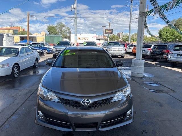 Toyota Camry SE 2013