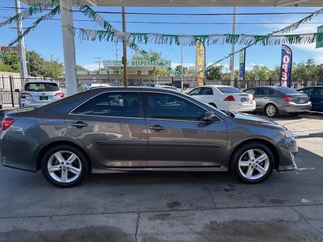 Toyota Camry SE 2013