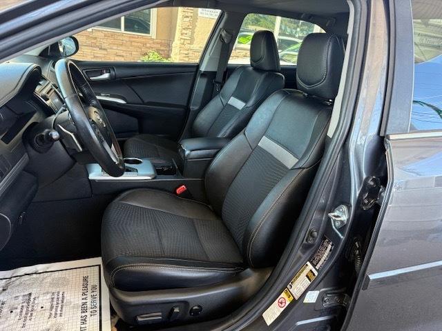 Toyota Camry SE 2013