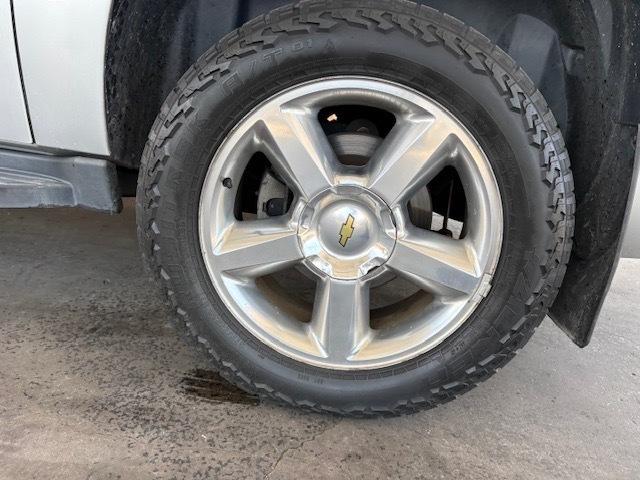 Chevrolet Avalanche LTZ 4WD 2011